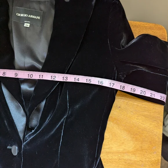 Giorgio Armani‎ Black Velvet Tuxedo Jacket